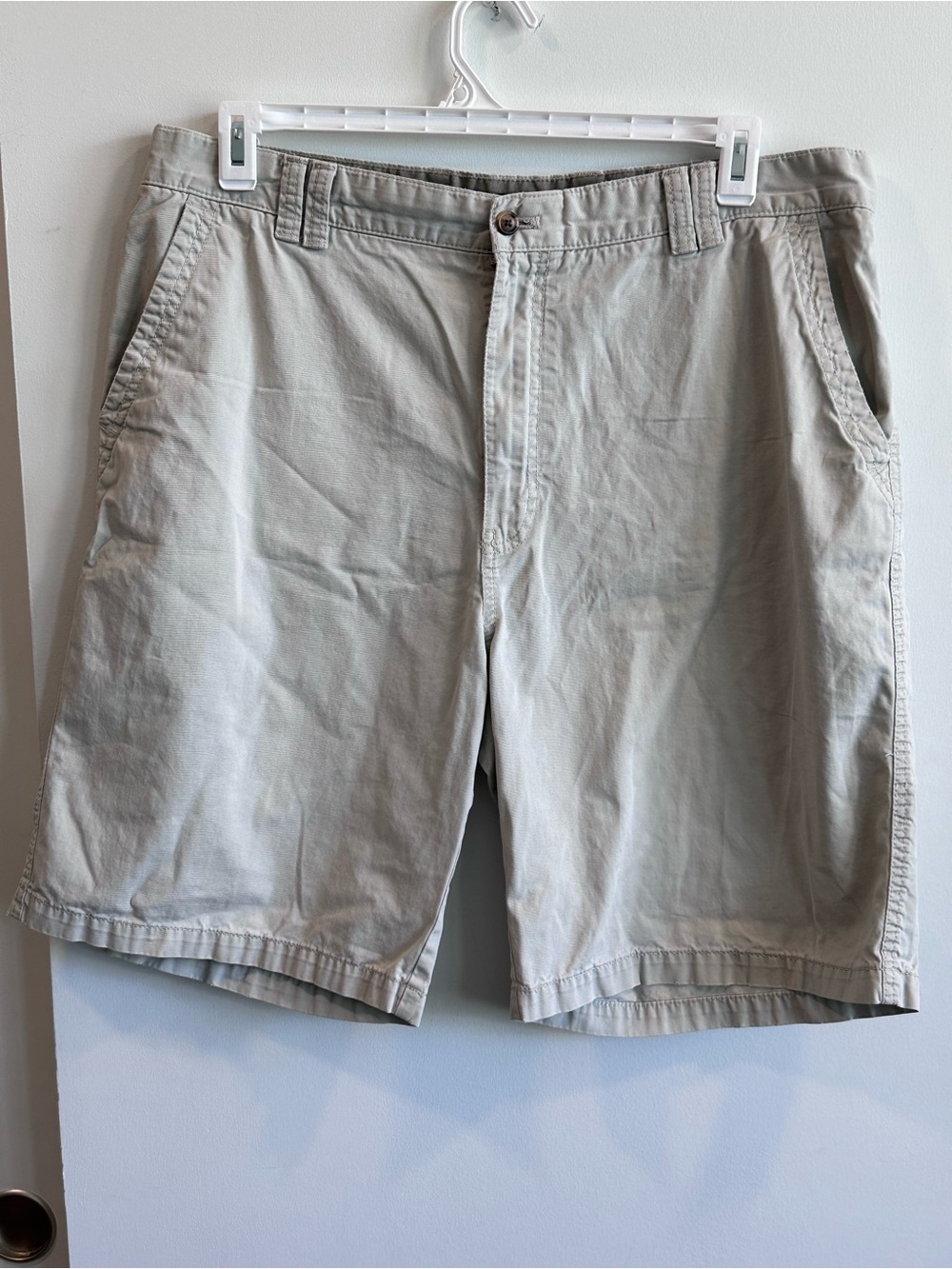 Van Heusen Men's Light Khaki Flat-Front Shorts